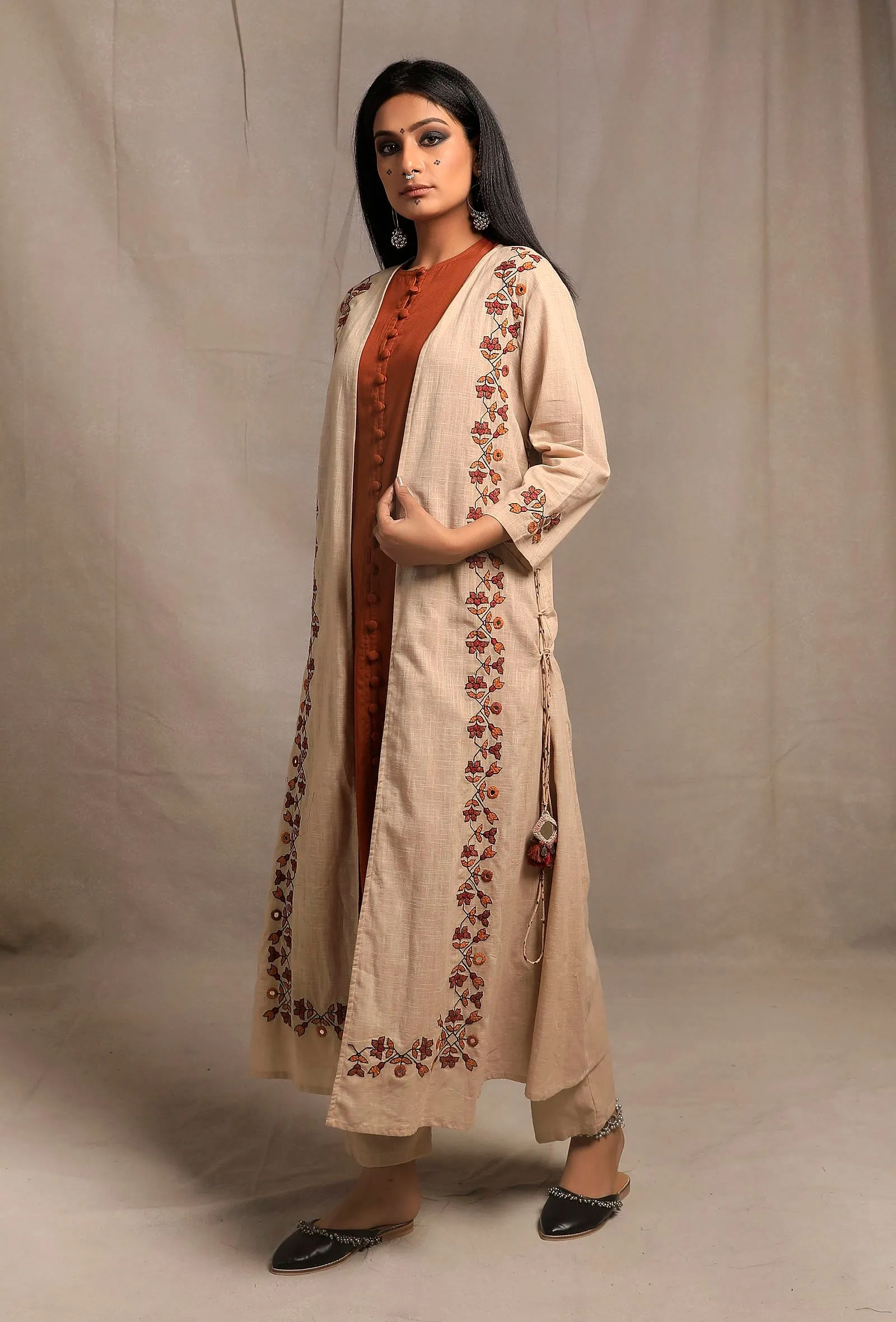 Set of 2: Ecru-Brick Front Open Kurta Dress With Burnt Brick Buttoned Slip with Black Ecru Narrow Fit Pants